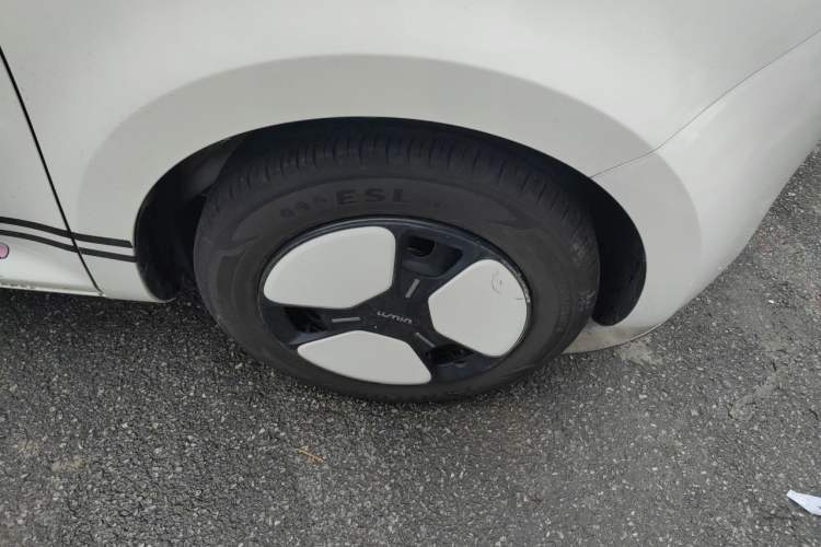 Used CHANGAN NEVO Lumin 2022 210km Sweet Edition Right Front Wheel Hub
