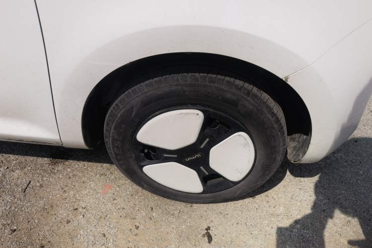 Used CHANGAN NEVO Lumin 2022 210km Sweet Edition Right Front Wheel Hub