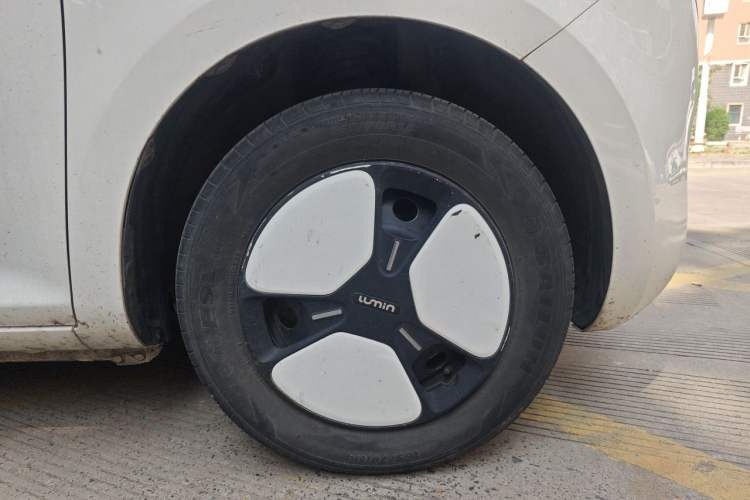 Used CHANGAN NEVO Lumin 2022 210km Sweet Edition Right Front Wheel Hub