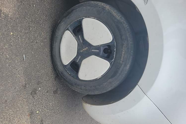 Used CHANGAN NEVO Lumin 2022 210km Sweet Edition Right Front Wheel Hub