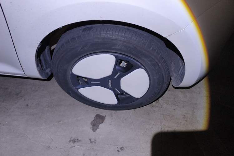 Used CHANGAN NEVO Lumin 2022 210km Sweet Edition Right Front Wheel Hub