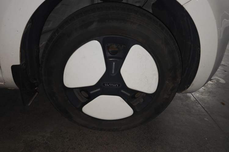 Used CHANGAN NEVO Lumin 2022 210km Sweet Edition Right Front Wheel Hub