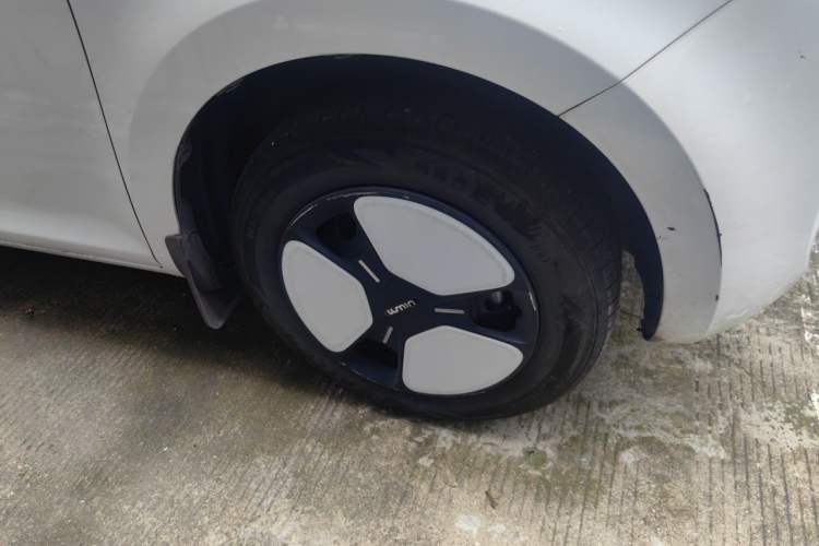Used CHANGAN NEVO Lumin 2022 210km Sweet Edition Right Front Wheel Hub