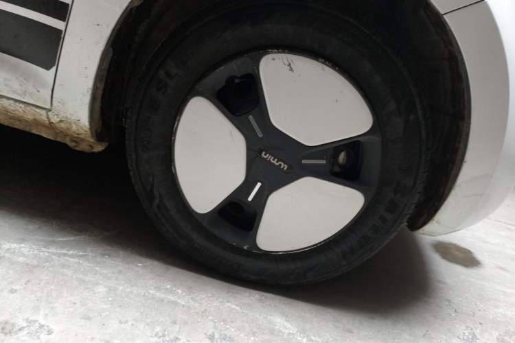 Used CHANGAN NEVO Lumin 2022 210km Sweet Edition Right Front Wheel Hub