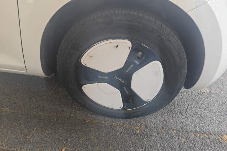 Used CHANGAN NEVO Lumin 2022 210km Sweet Edition Right Front Wheel Hub