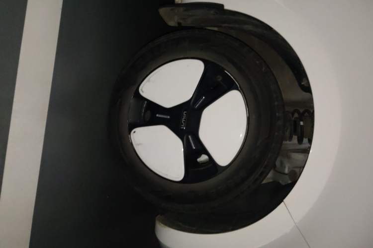 Used CHANGAN NEVO Lumin 2022 210km Sweet Edition Right Front Wheel Hub