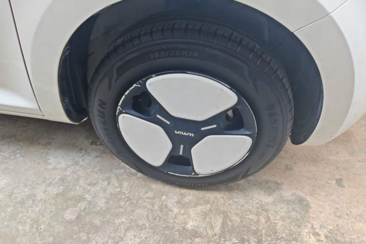 Used CHANGAN NEVO Lumin 2022 210km Sweet Edition Right Front Wheel Hub