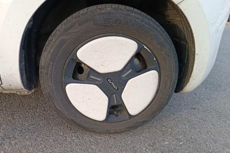 Used CHANGAN NEVO Lumin 2022 210km Sweet Edition Right Front Wheel Hub