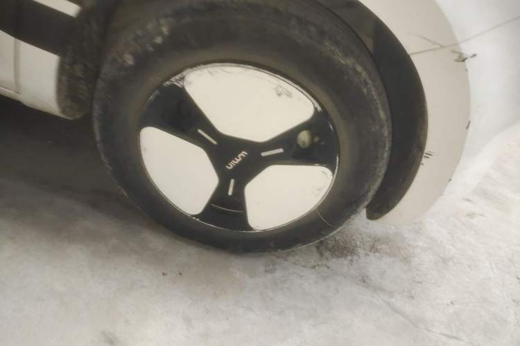 Used CHANGAN NEVO Lumin 2022 210km Sweet Edition Right Front Wheel Hub
