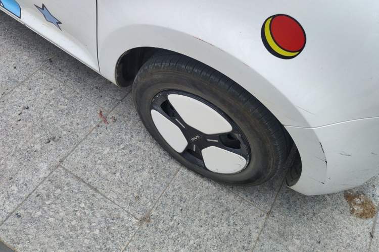 Used CHANGAN NEVO Lumin 2022 210km Sweet Edition Right Front Wheel Hub