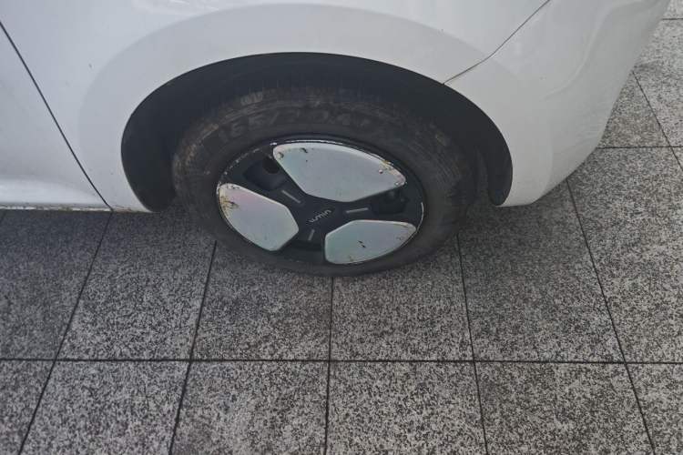 Used CHANGAN NEVO Lumin 2022 210km Sweet Edition Right Front Wheel Hub
