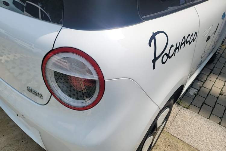 Used CHANGAN NEVO Lumin 2022 155 km – Refreshingly Sweet Edition Right Rear Taillight