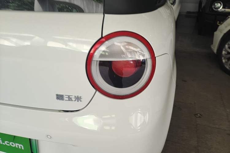 Used CHANGAN NEVO Lumin 2022 155 km – Refreshingly Sweet Edition Right Rear Taillight