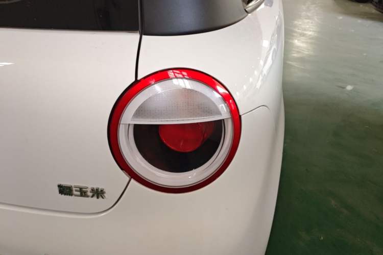 Used CHANGAN NEVO Lumin 2022 155 km – Refreshingly Sweet Edition Right Rear Taillight