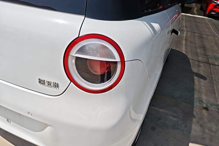Used CHANGAN NEVO Lumin 2022 210km Sweet Edition Right Rear Taillight