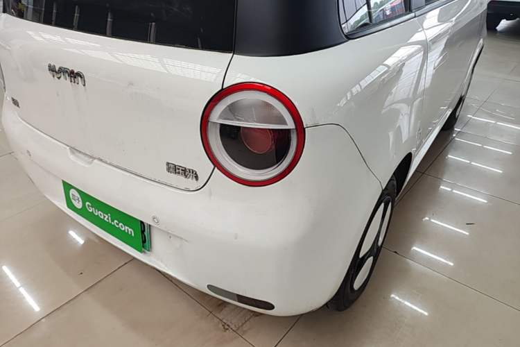 Used CHANGAN NEVO Lumin 2022 155 km – Refreshingly Sweet Edition Right Rear Taillight