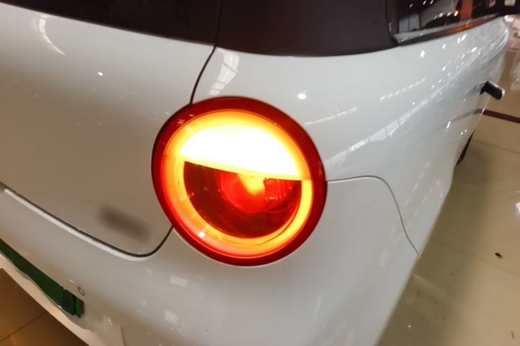 Used CHANGAN NEVO Lumin 2022 155 km – Refreshingly Sweet Edition Right Rear Taillight