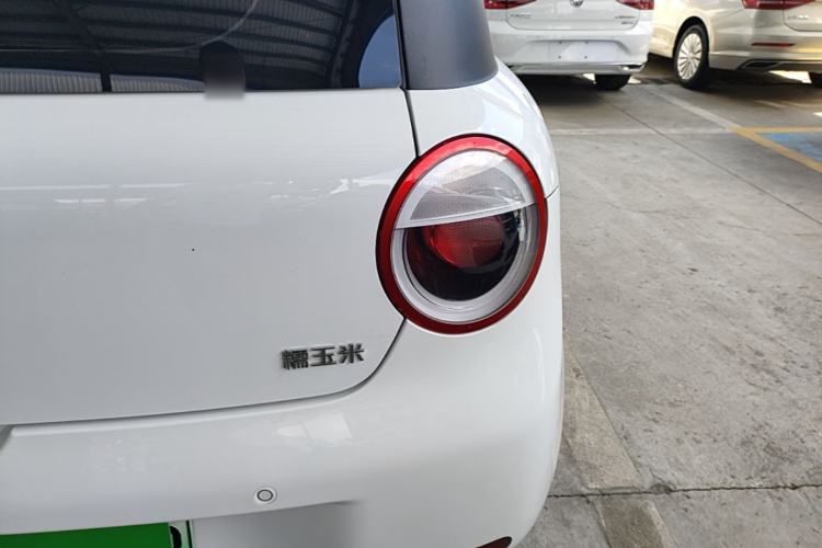 Used CHANGAN NEVO Lumin 2022 155 km – Refreshingly Sweet Edition Right Rear Taillight