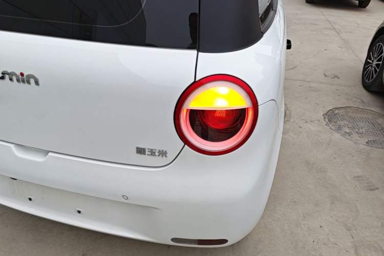 Used CHANGAN NEVO Lumin 2022 210km Sweet Edition Right Rear Taillight