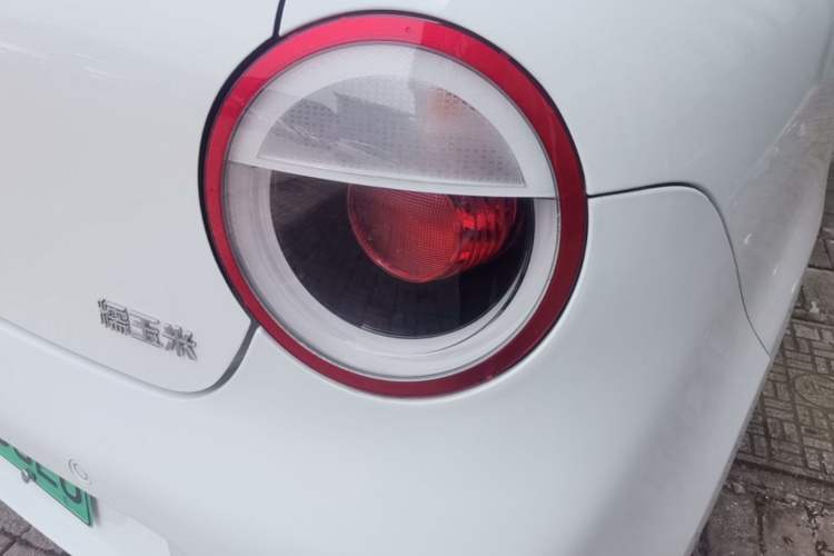 Used CHANGAN NEVO Lumin 2022 155 km – Refreshingly Sweet Edition Right Rear Taillight