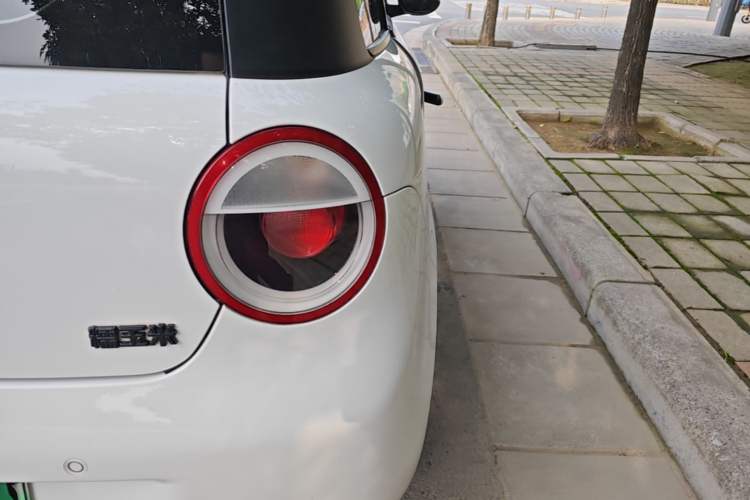 Used CHANGAN NEVO Lumin 2022 301km Honey-Sweet Version Right Rear Taillight