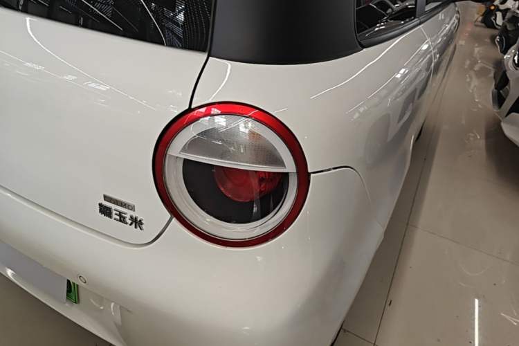 Used CHANGAN NEVO Lumin 2022 155 km – Refreshingly Sweet Edition Right Rear Taillight