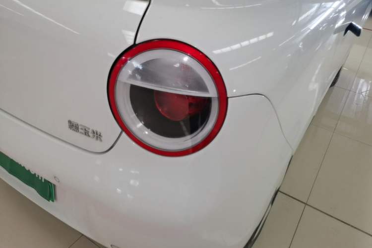 Used CHANGAN NEVO Lumin 2022 155 km – Refreshingly Sweet Edition Right Rear Taillight
