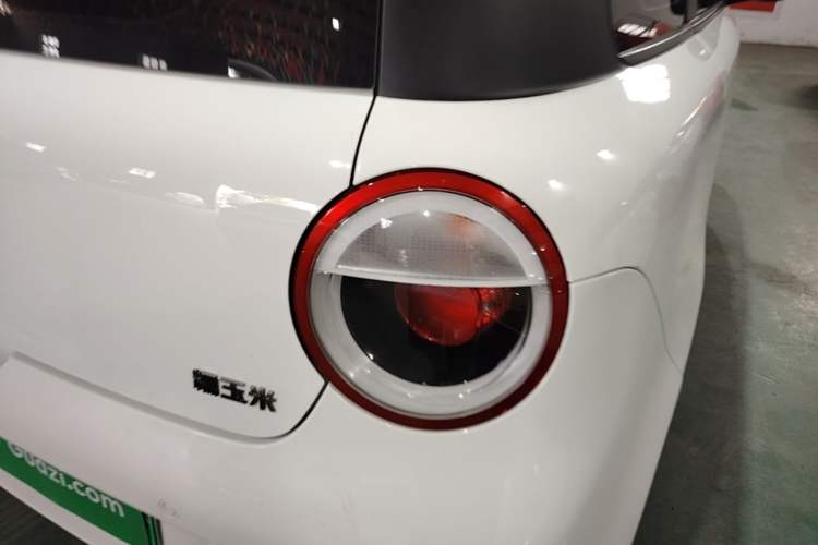Used CHANGAN NEVO Lumin 2022 155 km – Refreshingly Sweet Edition Right Rear Taillight