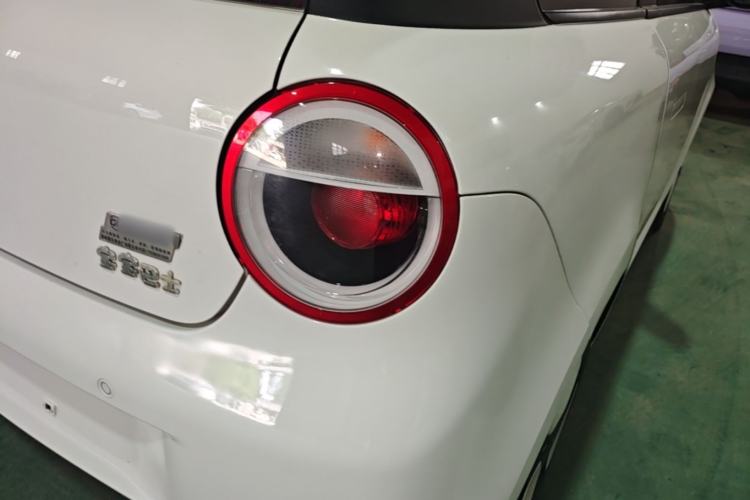 Used CHANGAN NEVO Lumin 2022 155 km – Refreshingly Sweet Edition Right Rear Taillight