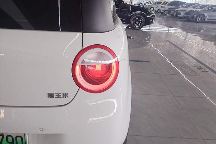 Used CHANGAN NEVO Lumin 2022 155 km – Refreshingly Sweet Edition Right Rear Taillight