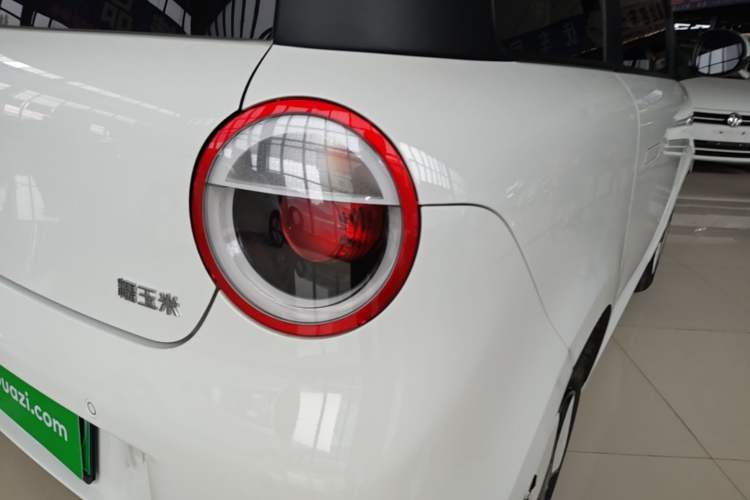 Used CHANGAN NEVO Lumin 2022 155 km – Refreshingly Sweet Edition Right Rear Taillight