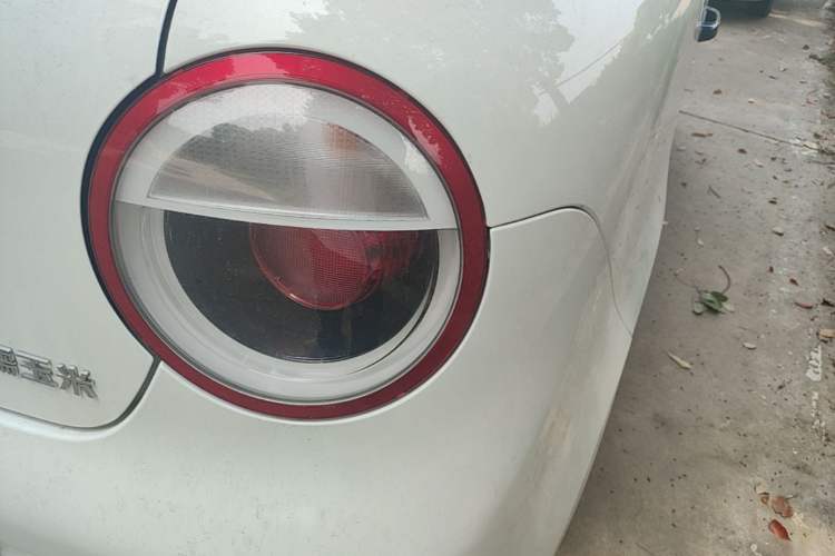 Used CHANGAN NEVO Lumin 2022 155 km – Refreshingly Sweet Edition Right Rear Taillight