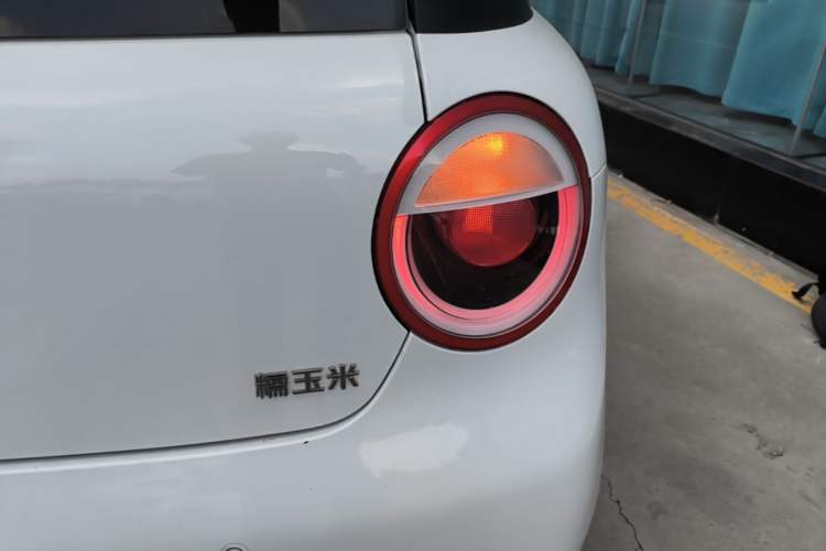 Used CHANGAN NEVO Lumin 2022 155 km – Refreshingly Sweet Edition Right Rear Taillight