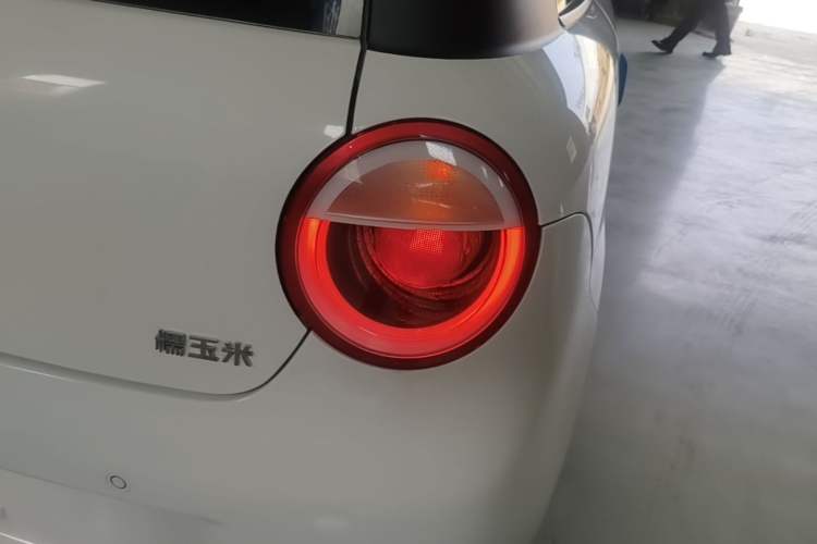 Used CHANGAN NEVO Lumin 2022 155 km – Refreshingly Sweet Edition Right Rear Taillight