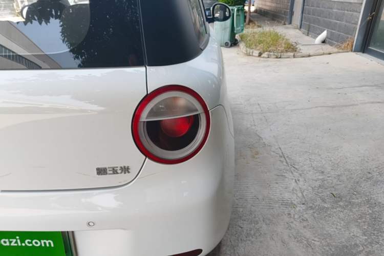 Used CHANGAN NEVO Lumin 2022 155 km – Refreshingly Sweet Edition Right Rear Taillight