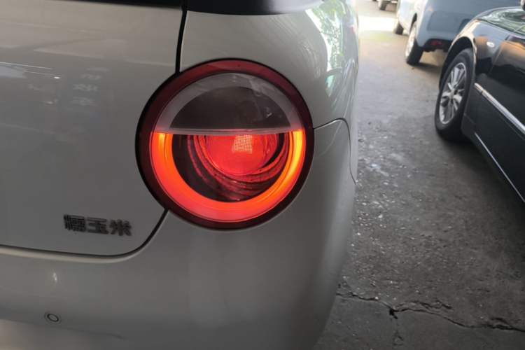 Used CHANGAN NEVO Lumin 2022 155 km – Refreshingly Sweet Edition Right Rear Taillight