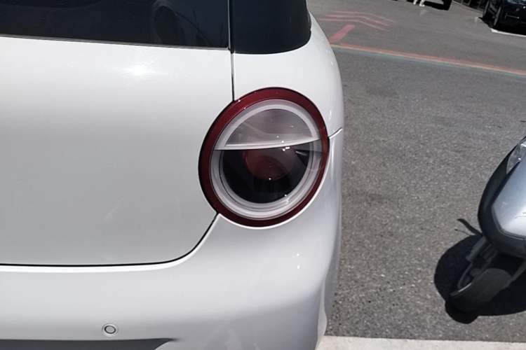 Used CHANGAN NEVO Lumin 2022 210km Sweet Edition Right Rear Taillight