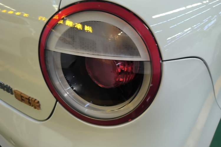 Used CHANGAN NEVO Lumin 2022 210km Sweet Edition Right Rear Taillight