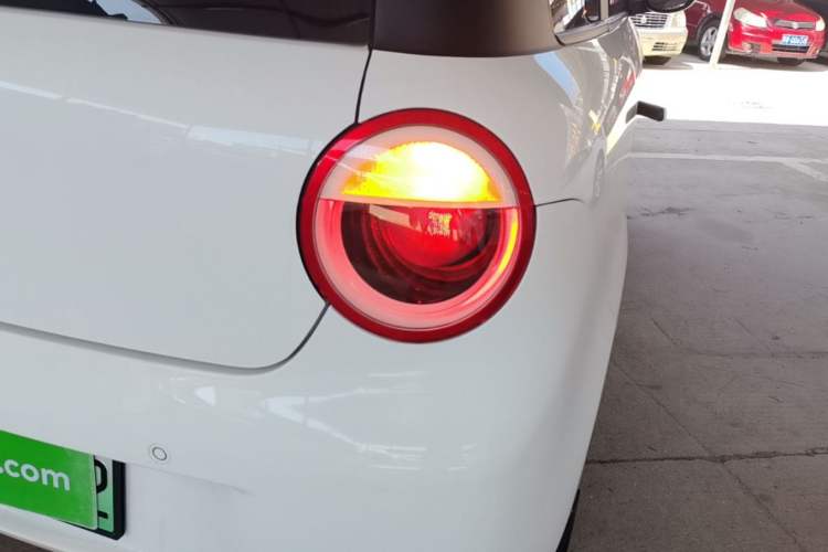 Used CHANGAN NEVO Lumin 2022 301km Honey-Sweet Version Right Rear Taillight