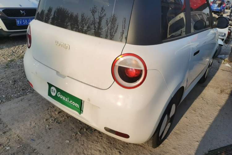 Used CHANGAN NEVO Lumin 2022 155 km – Refreshingly Sweet Edition Right Rear Taillight