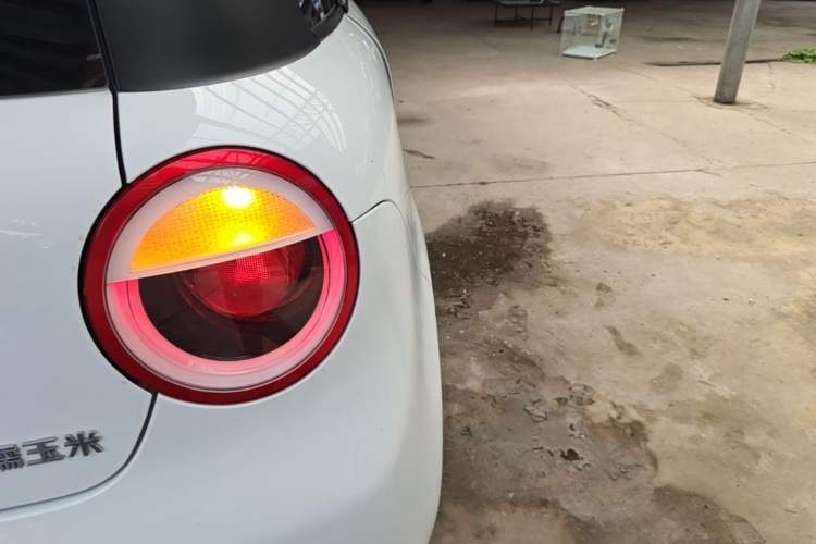 Used CHANGAN NEVO Lumin 2022 155 km – Refreshingly Sweet Edition Right Rear Taillight