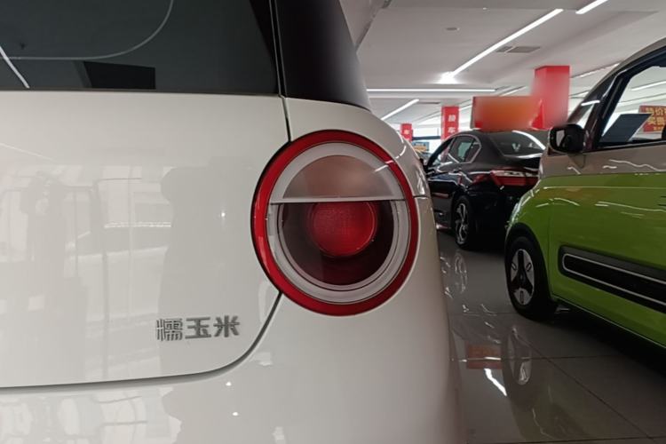 Used CHANGAN NEVO Lumin 2022 155 km – Refreshingly Sweet Edition Right Rear Taillight