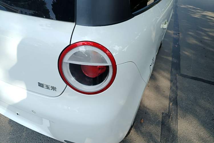 Used CHANGAN NEVO Lumin 2022 155 km – Refreshingly Sweet Edition Right Rear Taillight