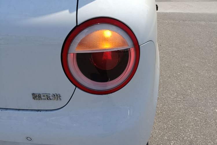 Used CHANGAN NEVO Lumin 2022 155 km – Refreshingly Sweet Edition Right Rear Taillight