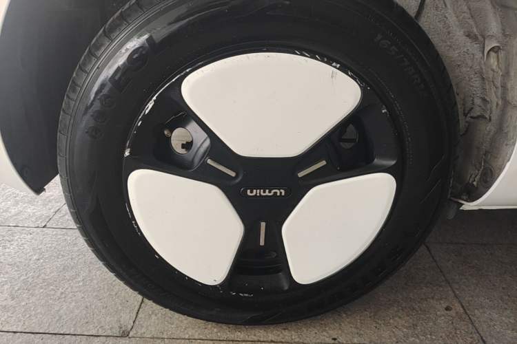 Used CHANGAN NEVO Lumin 2022 155 km – Refreshingly Sweet Edition Right Rear Wheel Hub