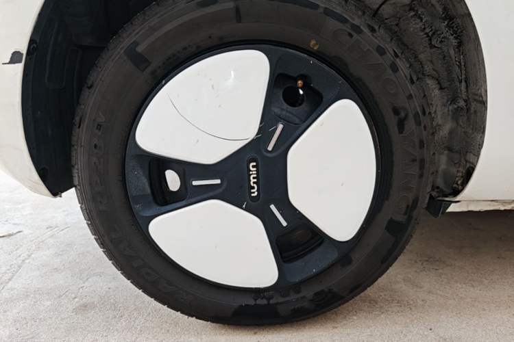 Used CHANGAN NEVO Lumin 2022 155 km – Refreshingly Sweet Edition Right Rear Wheel Hub