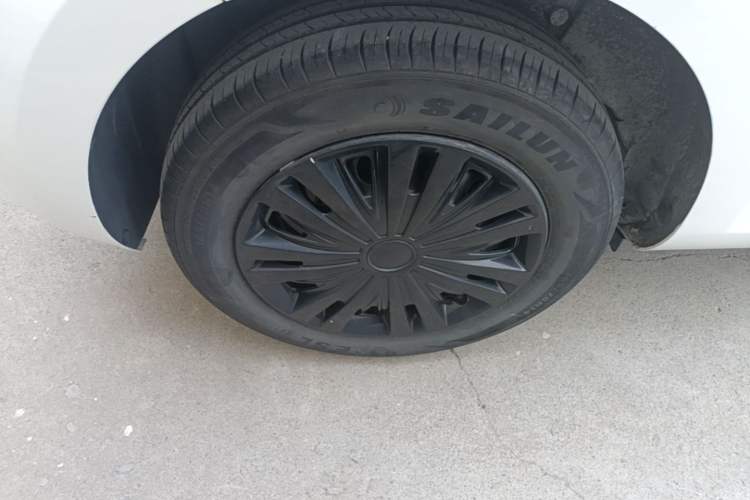 Used CHANGAN NEVO Lumin 2022 155 km – Refreshingly Sweet Edition Right Rear Wheel Hub