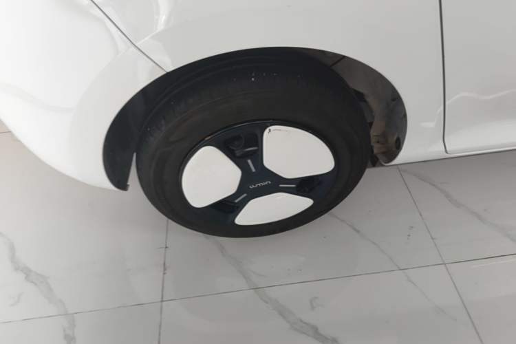 Used CHANGAN NEVO Lumin 2022 155 km – Refreshingly Sweet Edition Right Rear Wheel Hub