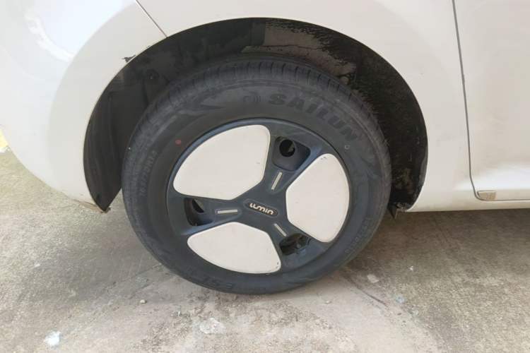 Used CHANGAN NEVO Lumin 2022 155 km – Refreshingly Sweet Edition Right Rear Wheel Hub