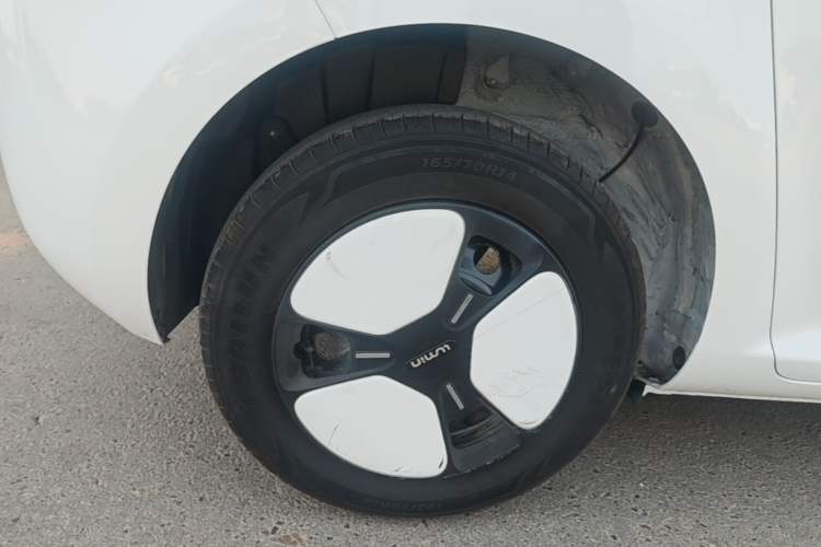 Used CHANGAN NEVO Lumin 2022 155 km – Refreshingly Sweet Edition Right Rear Wheel Hub